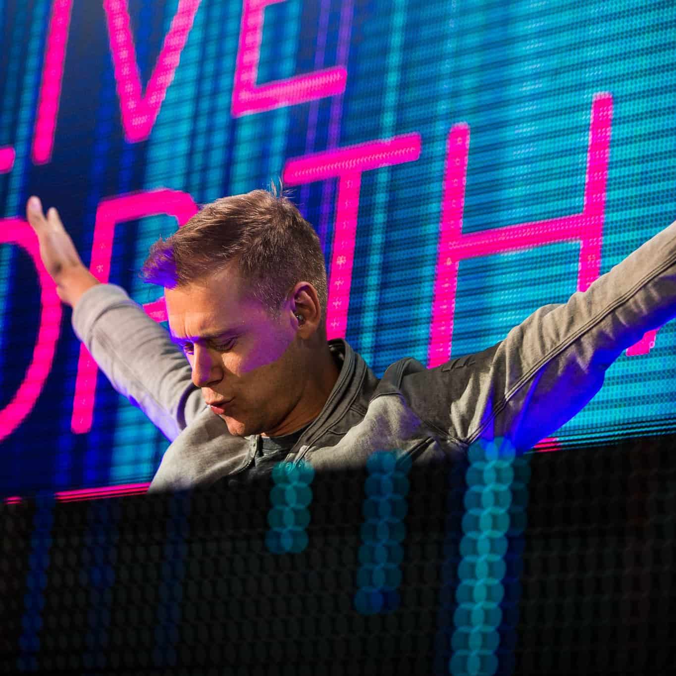 Armin van buuren фото